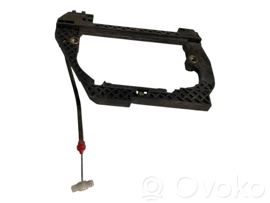 Aizmugurē turētājs / kronšteins ārējam atvēršanas rokturim