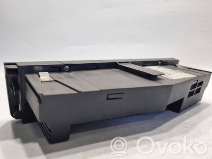 Air conditioning / climate control / interior heating control unit (in the passenger compartment)