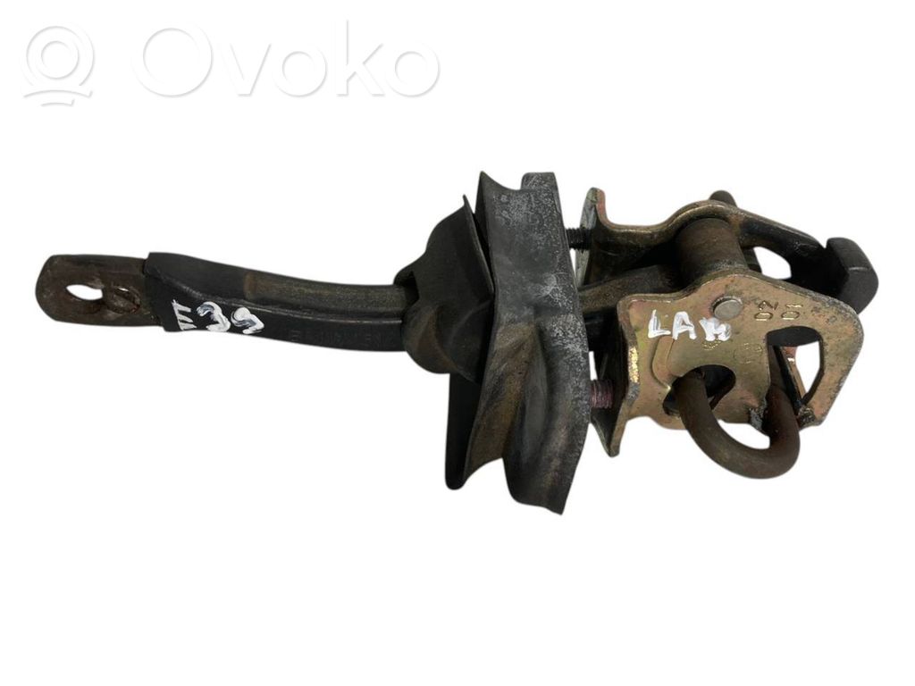 Durvju atvēruma ierobežotājs