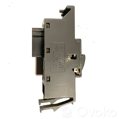 Elektrisko logu slēdzis