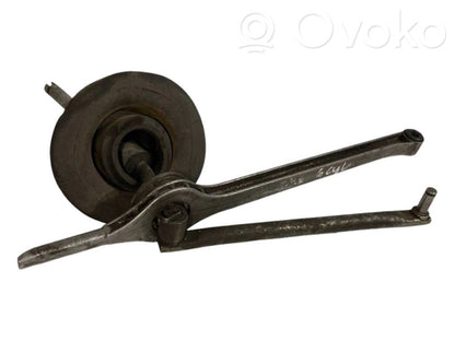 Switching mechanism (sliding mechanism)