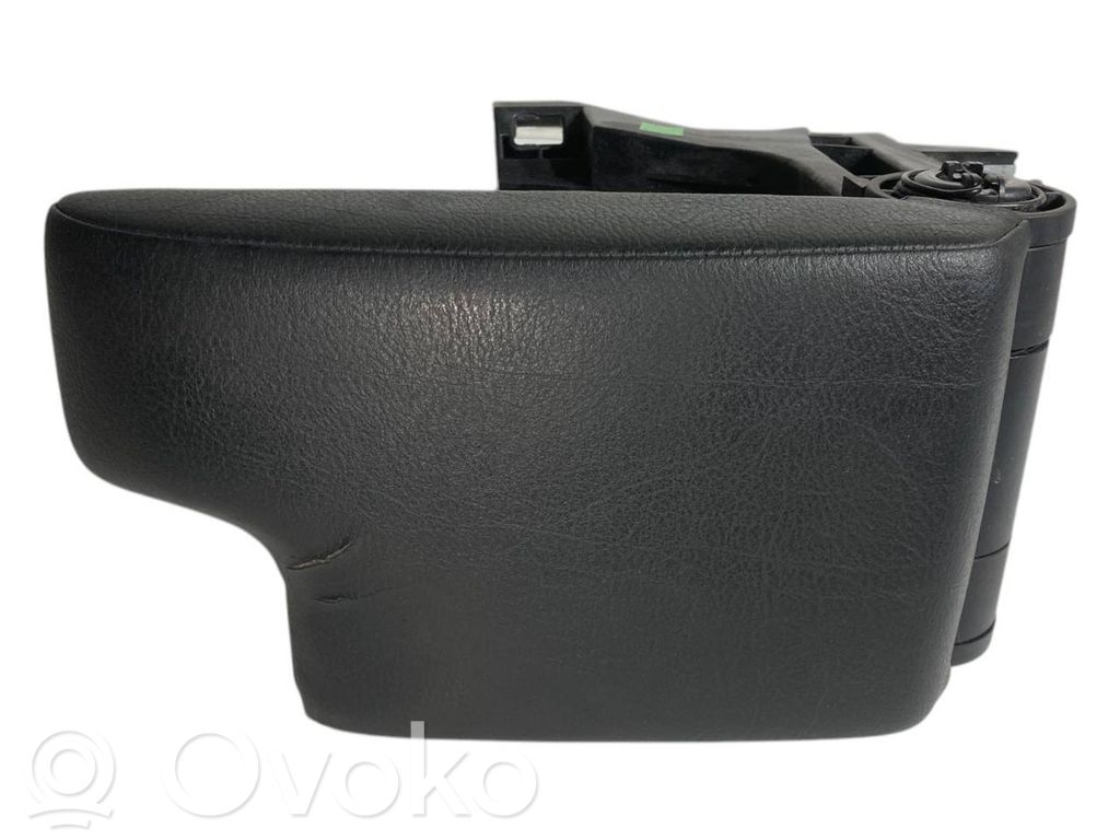 Подлокотник