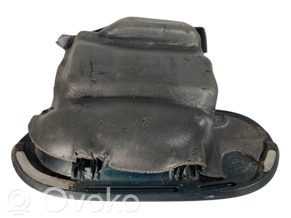 Внешняя ручка открывания