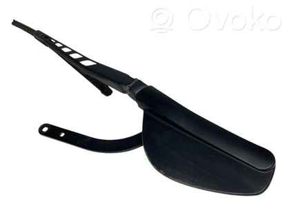 Priekšējā loga tīrītāja kājiņa