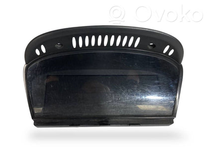 Ekrāns / displejs / mazais ekrāns