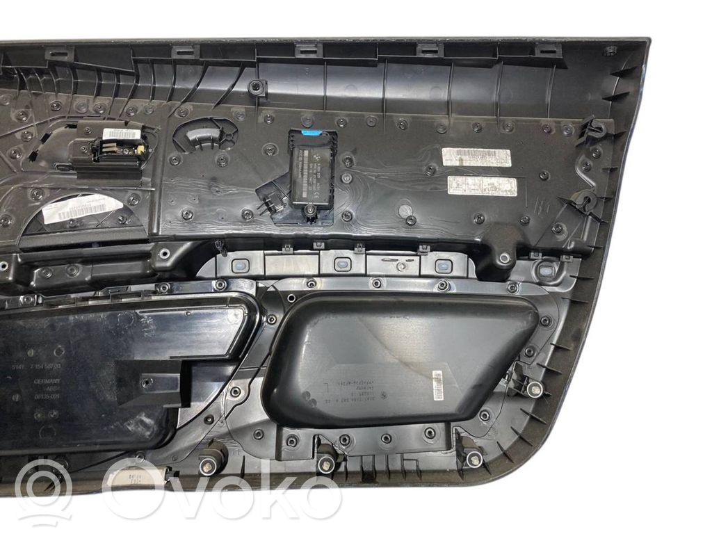 Priekšējo durvju apdare