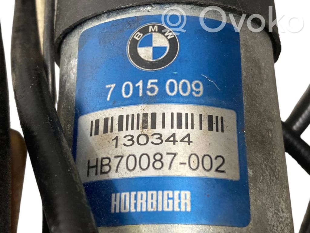 Bagāžnieka pārsega hidraulikas sūknis