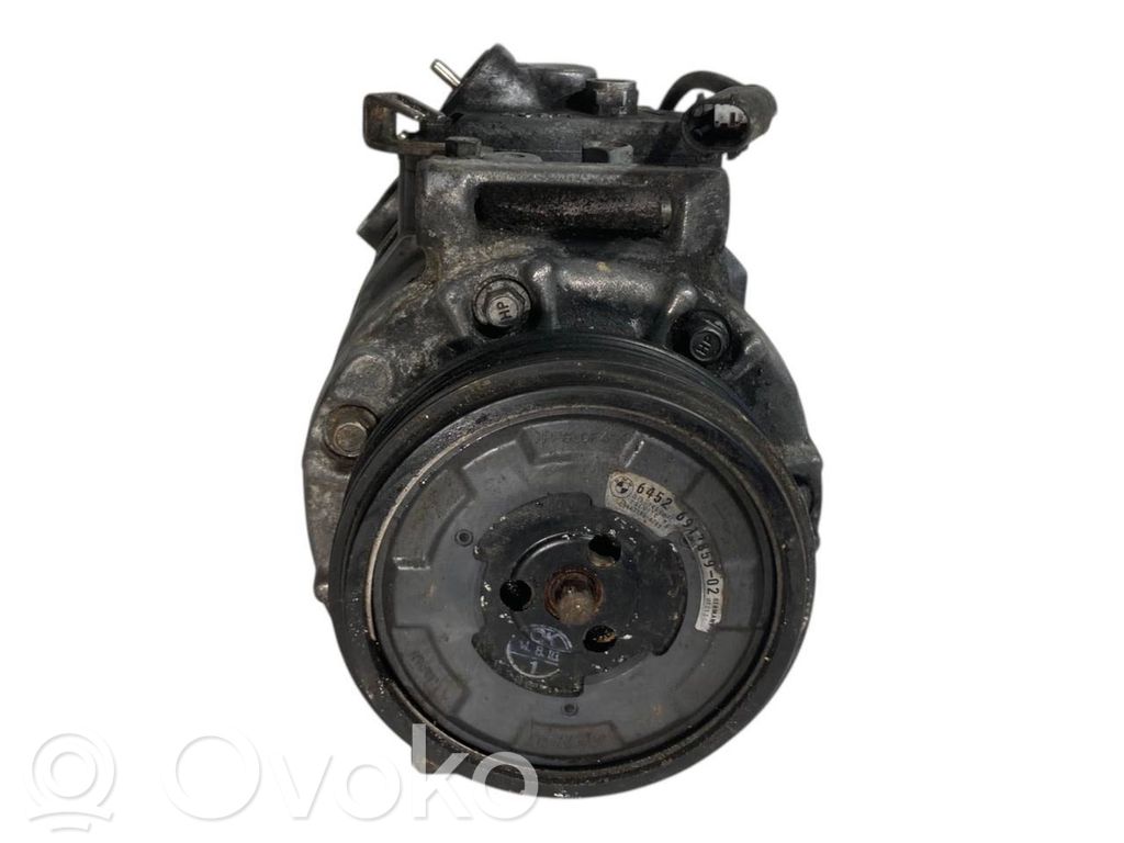 Air conditioner compressor (pump)