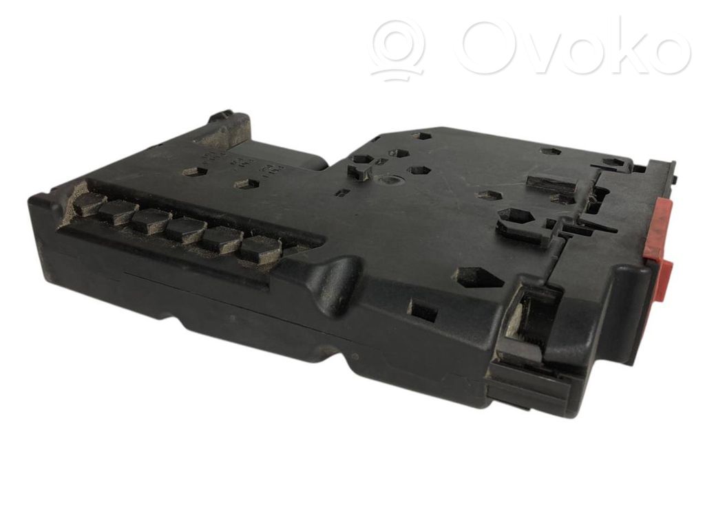 Plusa vadu savienošanas mezgls