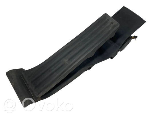 Педаль акселератора