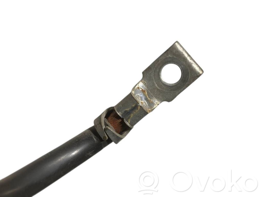 Отрицательный провод (аккумулятор)