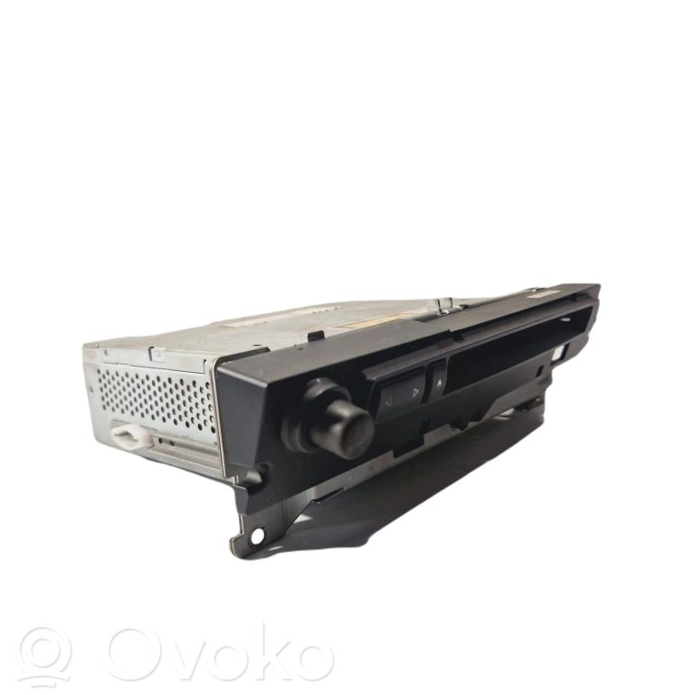 Радио / CD/DVD-плеер / навигация