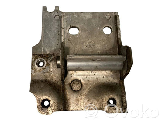 Держатель/кронштейн радиатора(ов)