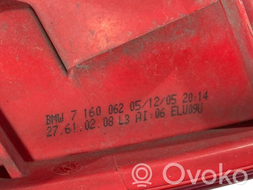 Aizmugurējais lukturis virsbūvē