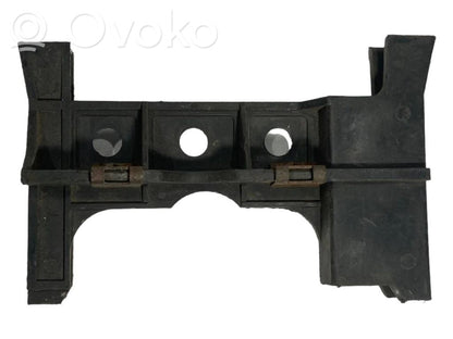 Rear bumper mounting bracket