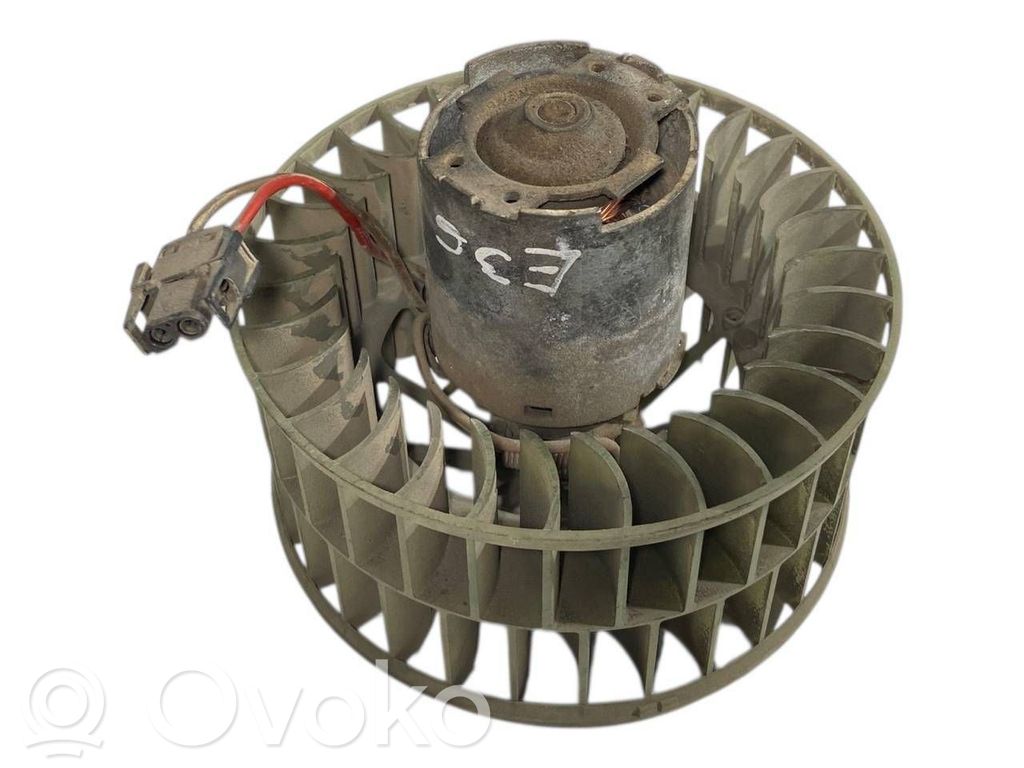 Mazā radiatora ventilators