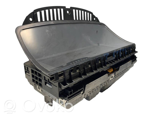 Ekrāns / displejs / mazais ekrāns