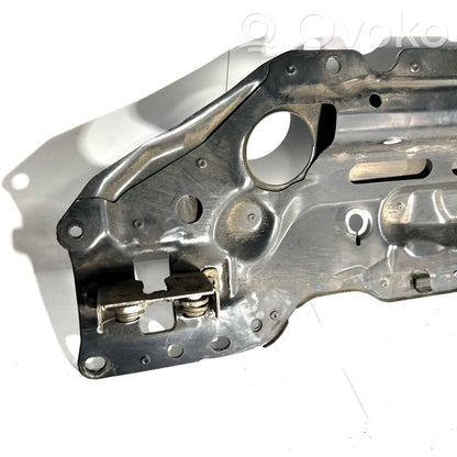 Radiatoru paneļa augšējā daļa (televizors)