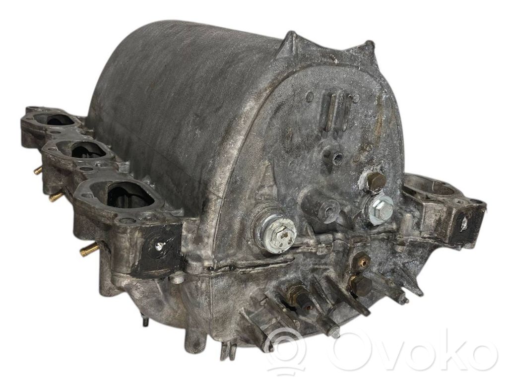 Впускной коллектор