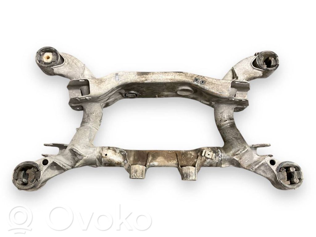 Pusrāmis aizmugurējais / priekšējais