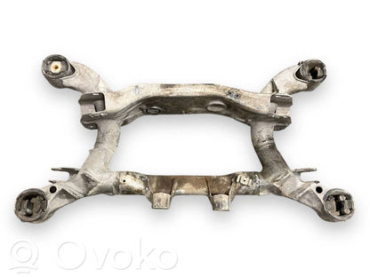 Pusrāmis aizmugurējais / priekšējais