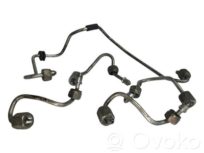 Degvielas caurulīte (-es)