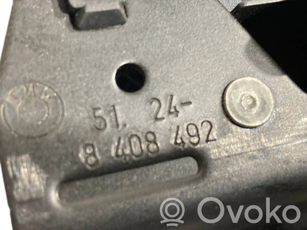 Aizmugurējā pārsega slēdzene