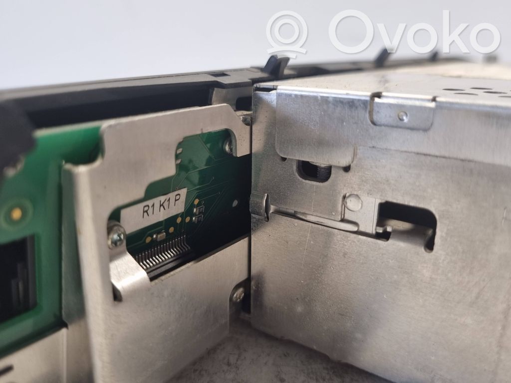 Радио / CD/DVD-плеер / навигация