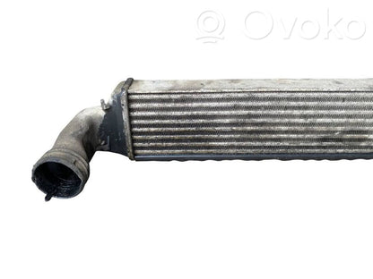 Starpdzesētāja radiators