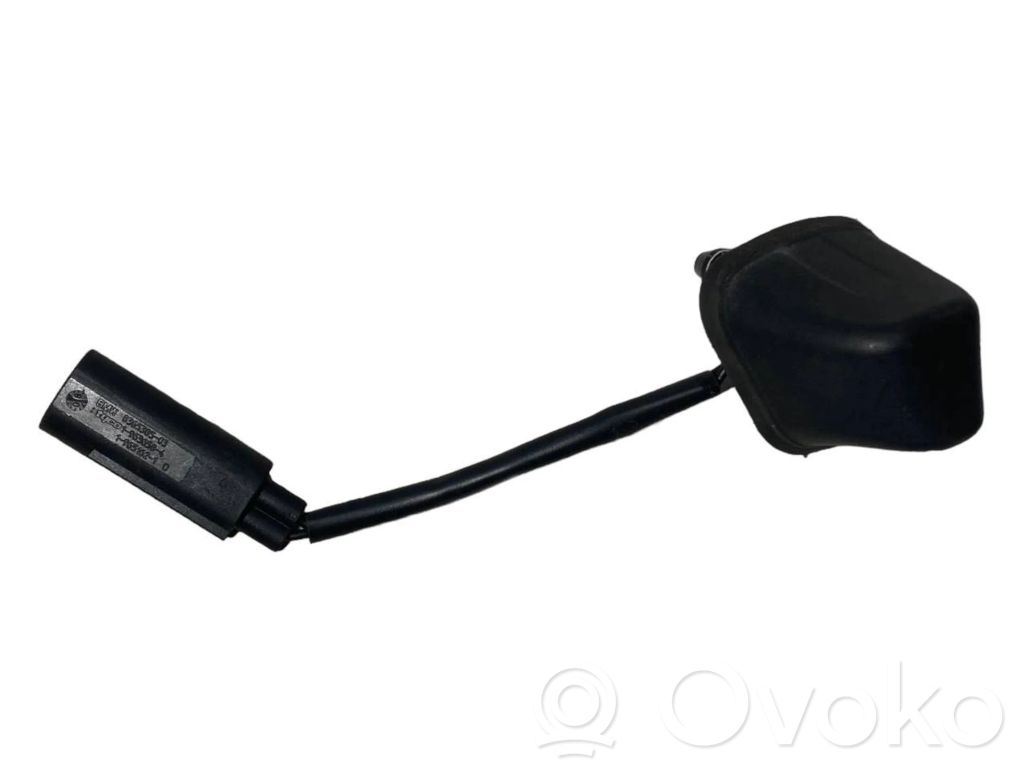 Washer fluid spray(s) for the front window