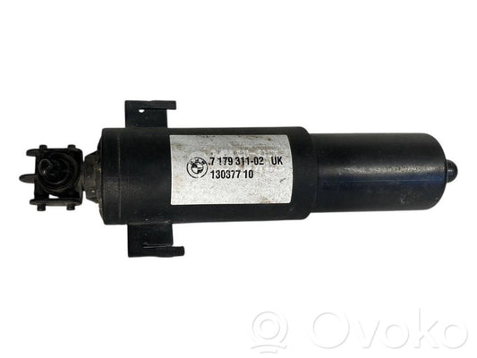 Headlight washer nozzle(s)