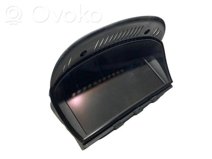 Ekrāns / displejs / mazais ekrāns