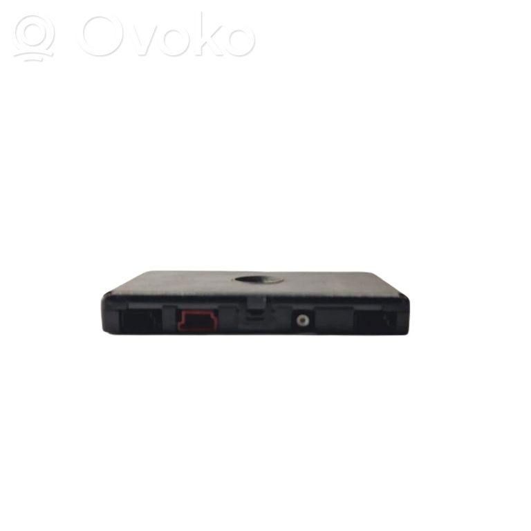 Antenna amplifier