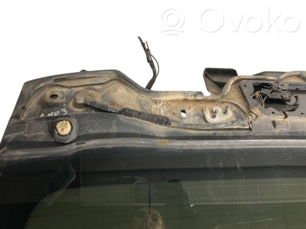 Aizmugurējais stikls