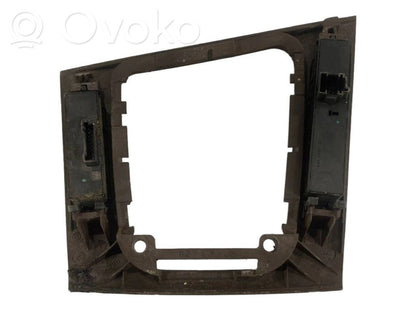 Gear shift lever decorative trim (plastic)