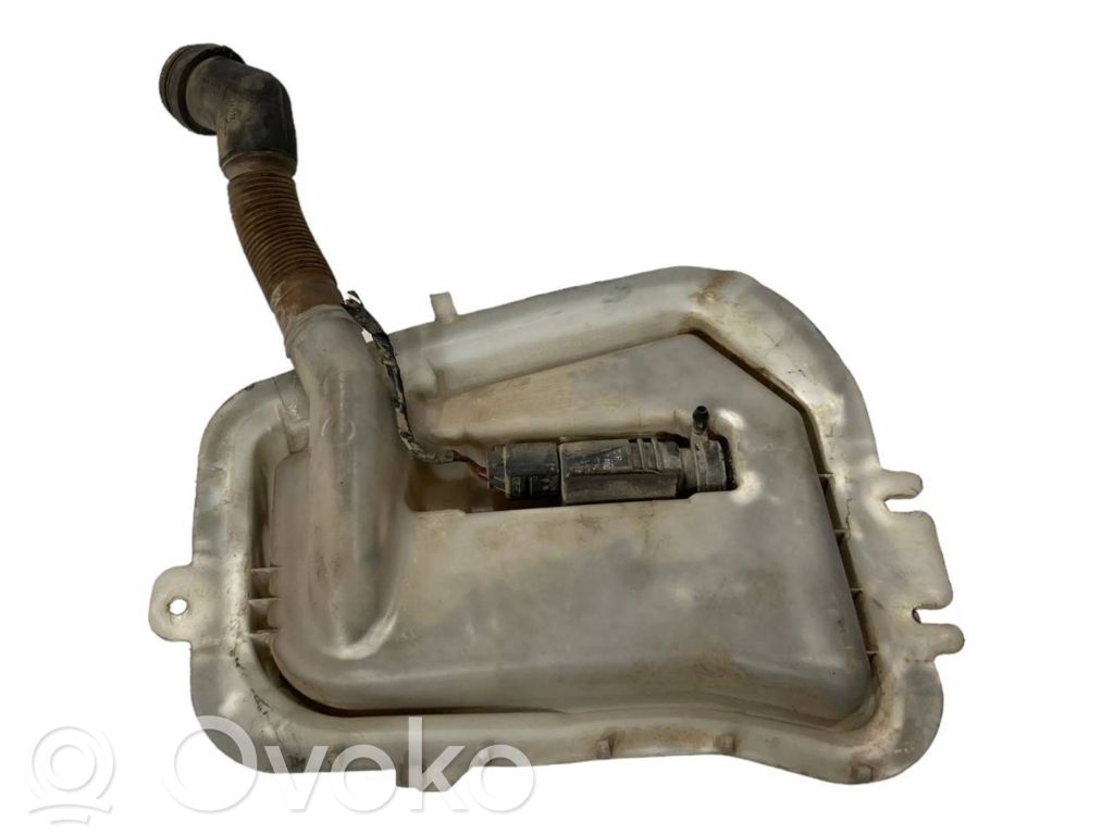 Window fluid tank