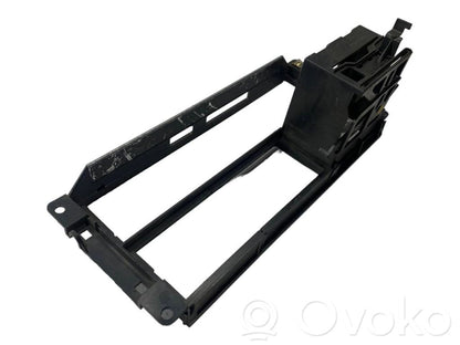 Radiouztvērēja / navigācija dekoratīvā apdare