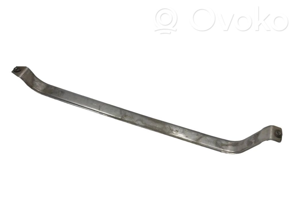 Fuel tank holder(s)