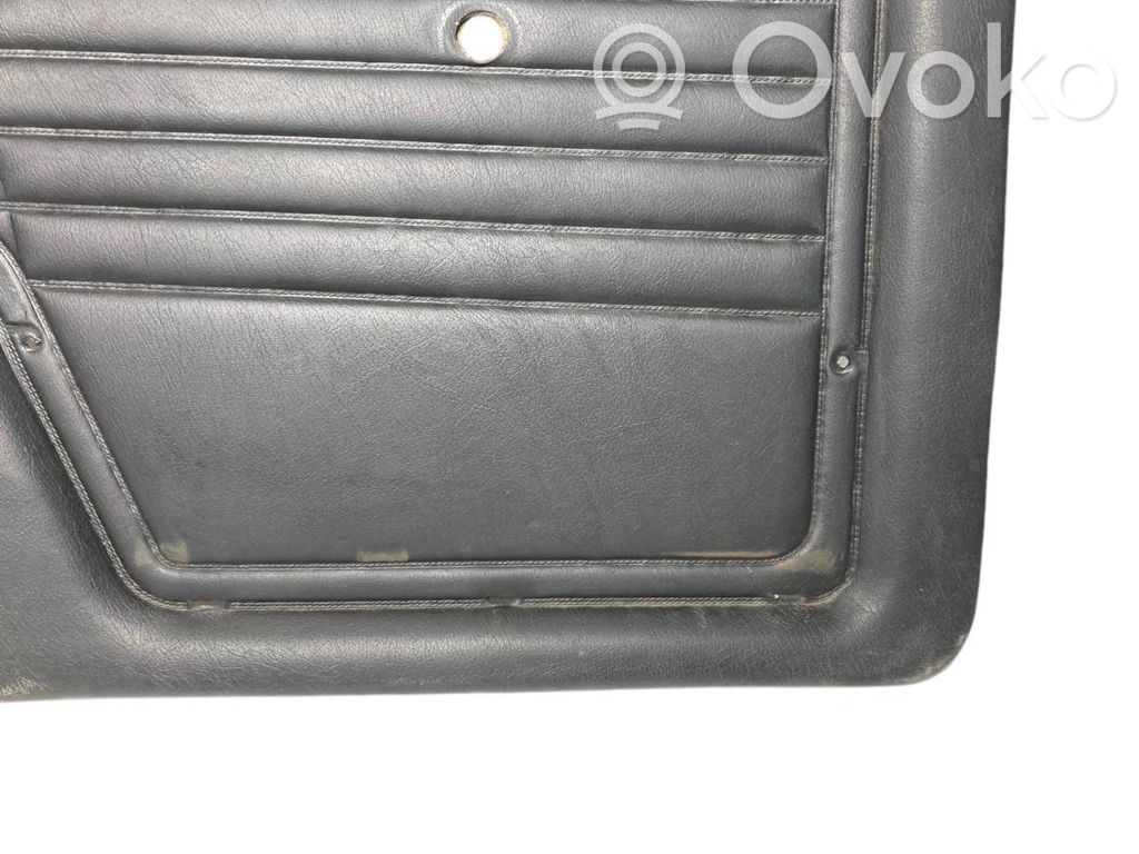 Priekšējo durvju apdare