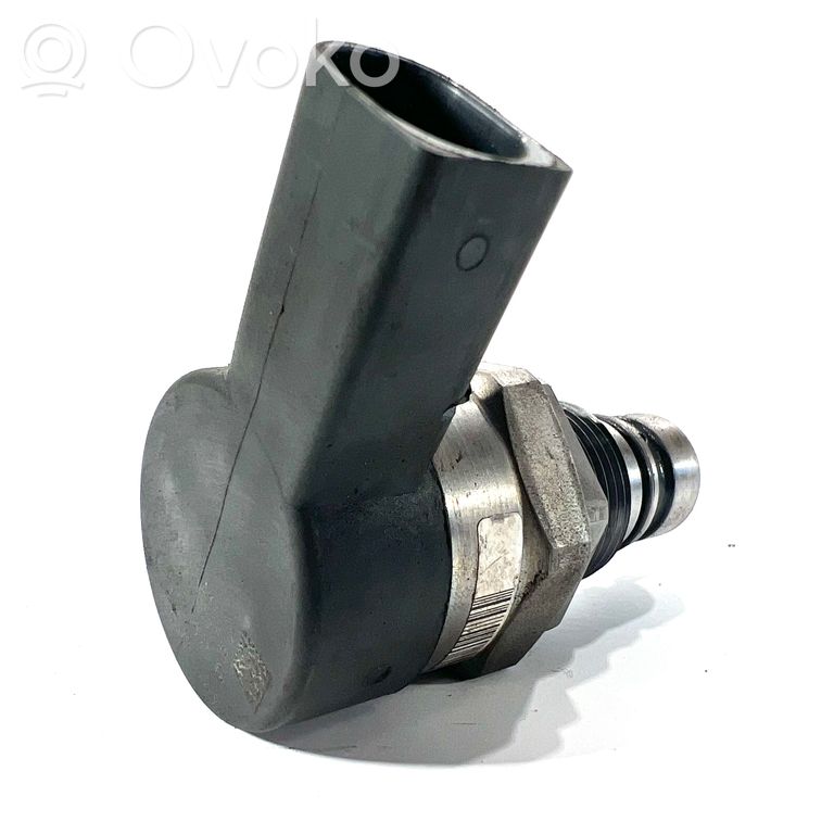 Регулятор давления топлива