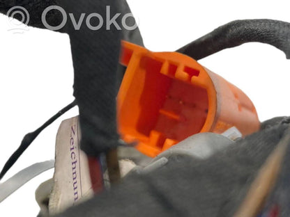 Priekšējo durvju vadu instalācija