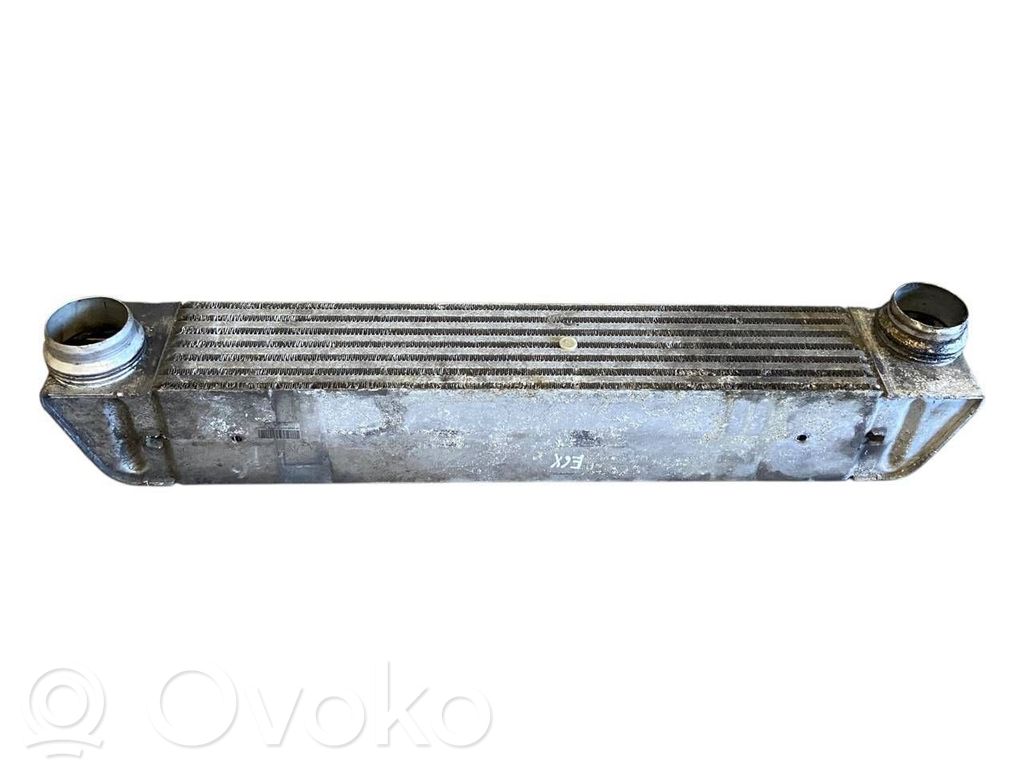 Starpdzesētāja radiators