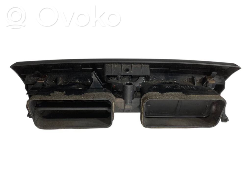 Центральная вентиляционная решетка