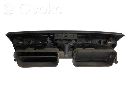 Центральная вентиляционная решетка