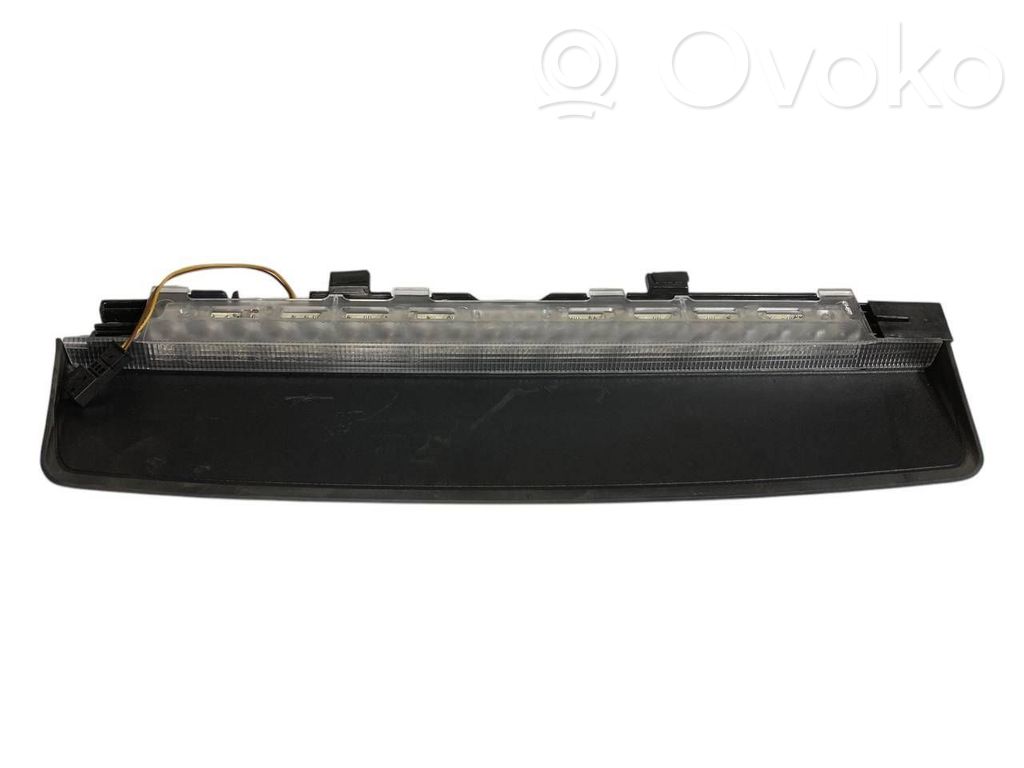 Papildu bremžu signāla lukturis