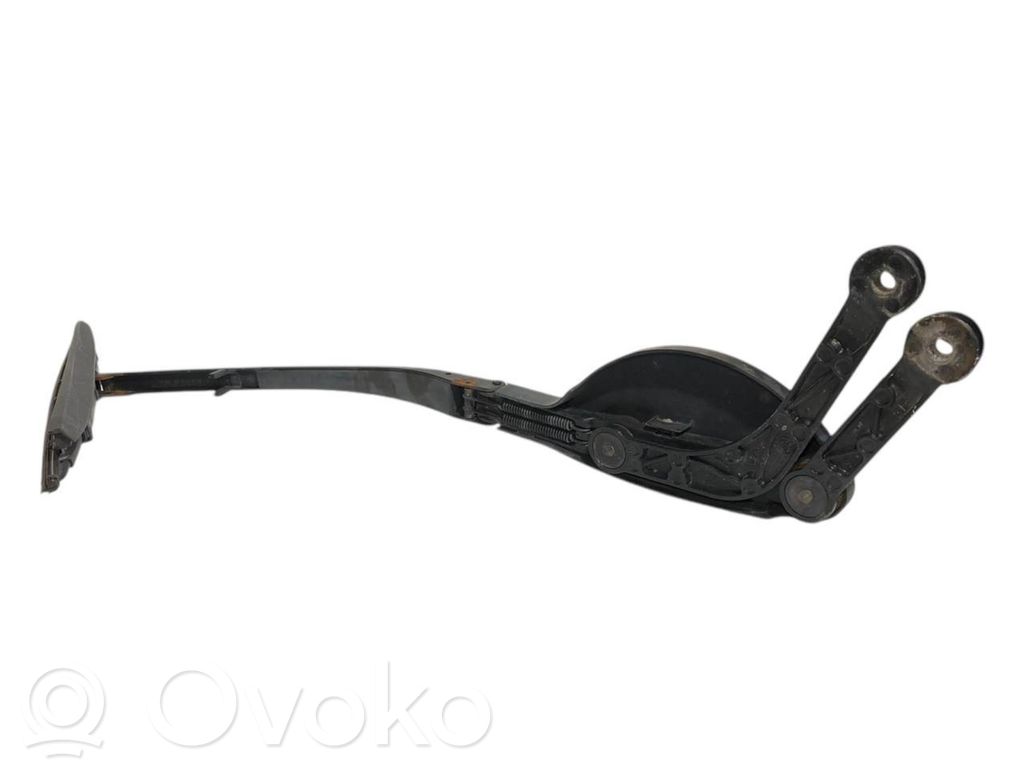 Priekšējā loga tīrītāja kājiņa