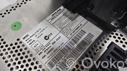 Radio / CD/DVD atskaņotājs / navigācija