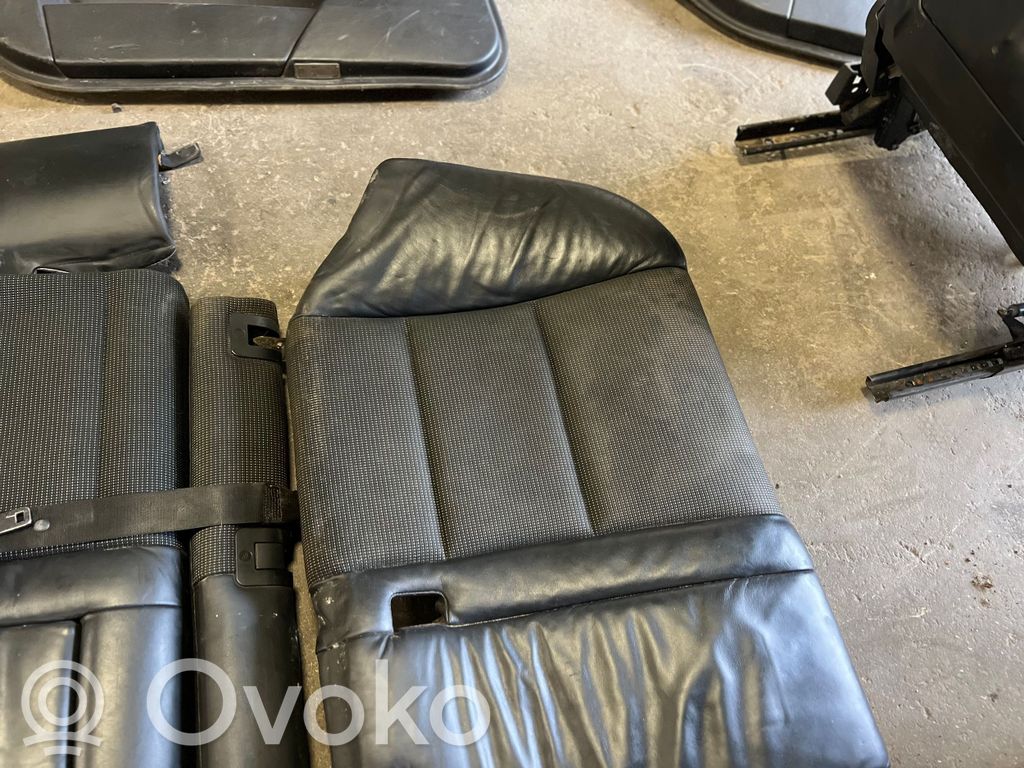 Комплект сидений