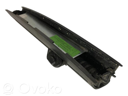 Mehānisks aizmugurējā loga aizkars