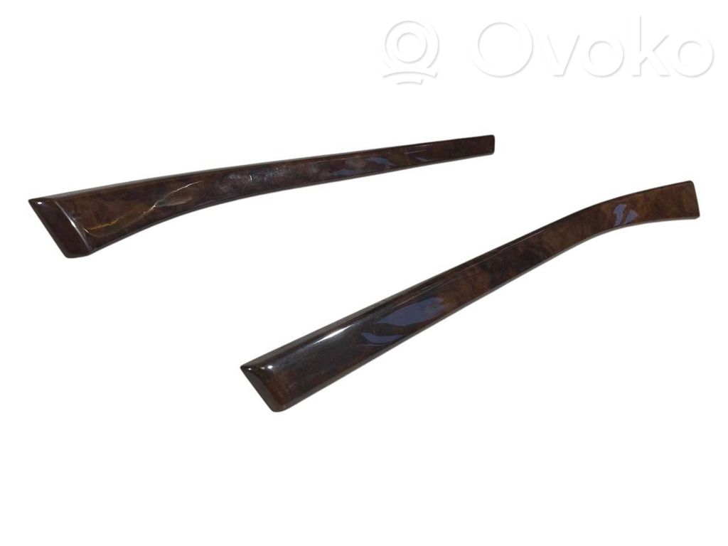 Salona dekoratīvās apdares komplekts